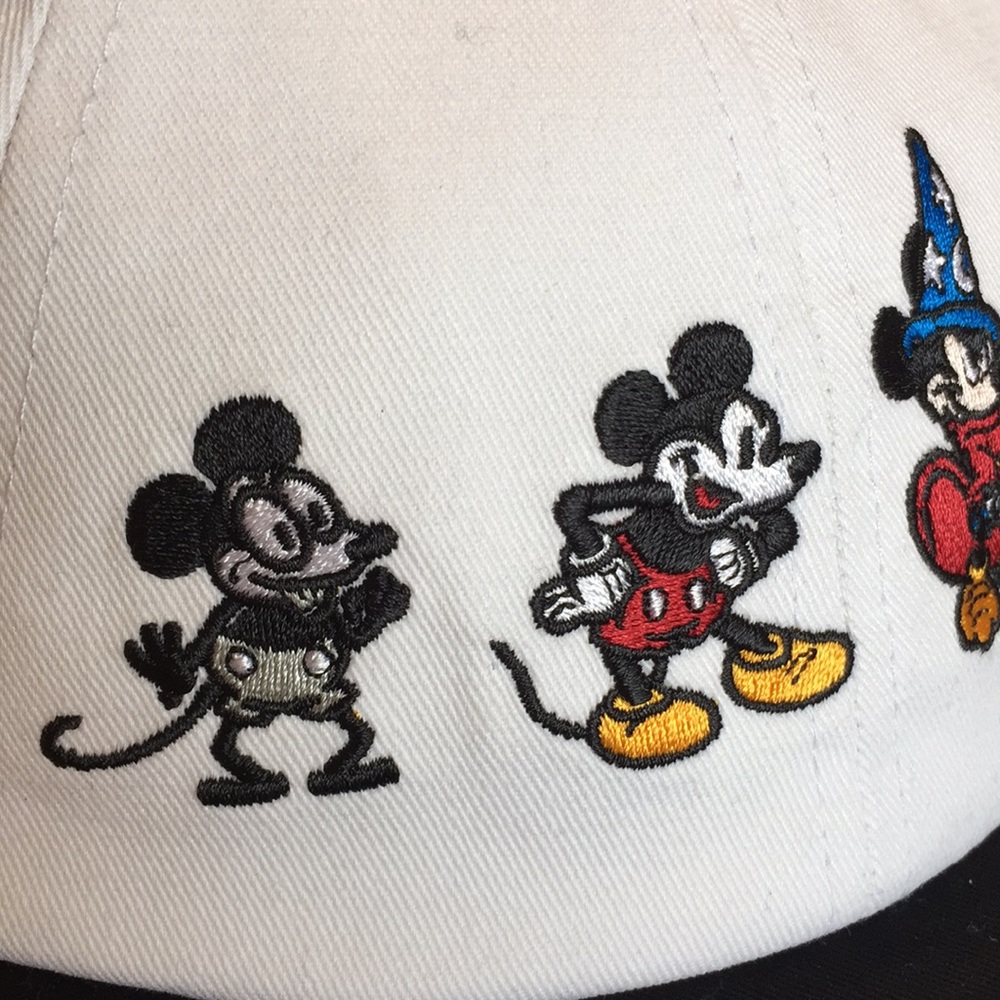 VANS X Disney Mickey Mouse 90th Birthday Strapback - Picture 5 of 5
